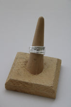 Load image into Gallery viewer, Lady Fair Spoon Ring

