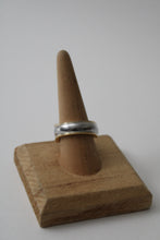 Load image into Gallery viewer, Size 9 Spoon Ring

