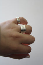 Load image into Gallery viewer, Size 6 Spoon Ring
