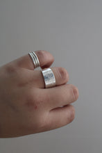 Load image into Gallery viewer, Size 6.5 Spoon Ring
