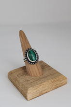 Load image into Gallery viewer, Size 8 Malachite Ring
