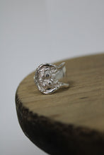 Load image into Gallery viewer, Orange Blossom Spoon Ring
