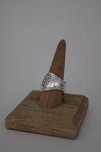 Load image into Gallery viewer, Size 9.5 Spoon Ring

