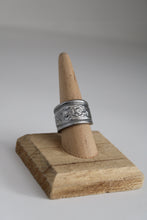 Load image into Gallery viewer, Beaded Rose Spoon Ring
