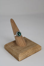 Load image into Gallery viewer, Size 7 Malachite Ring
