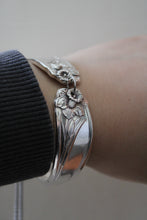 Load image into Gallery viewer, Spoon Bracelet
