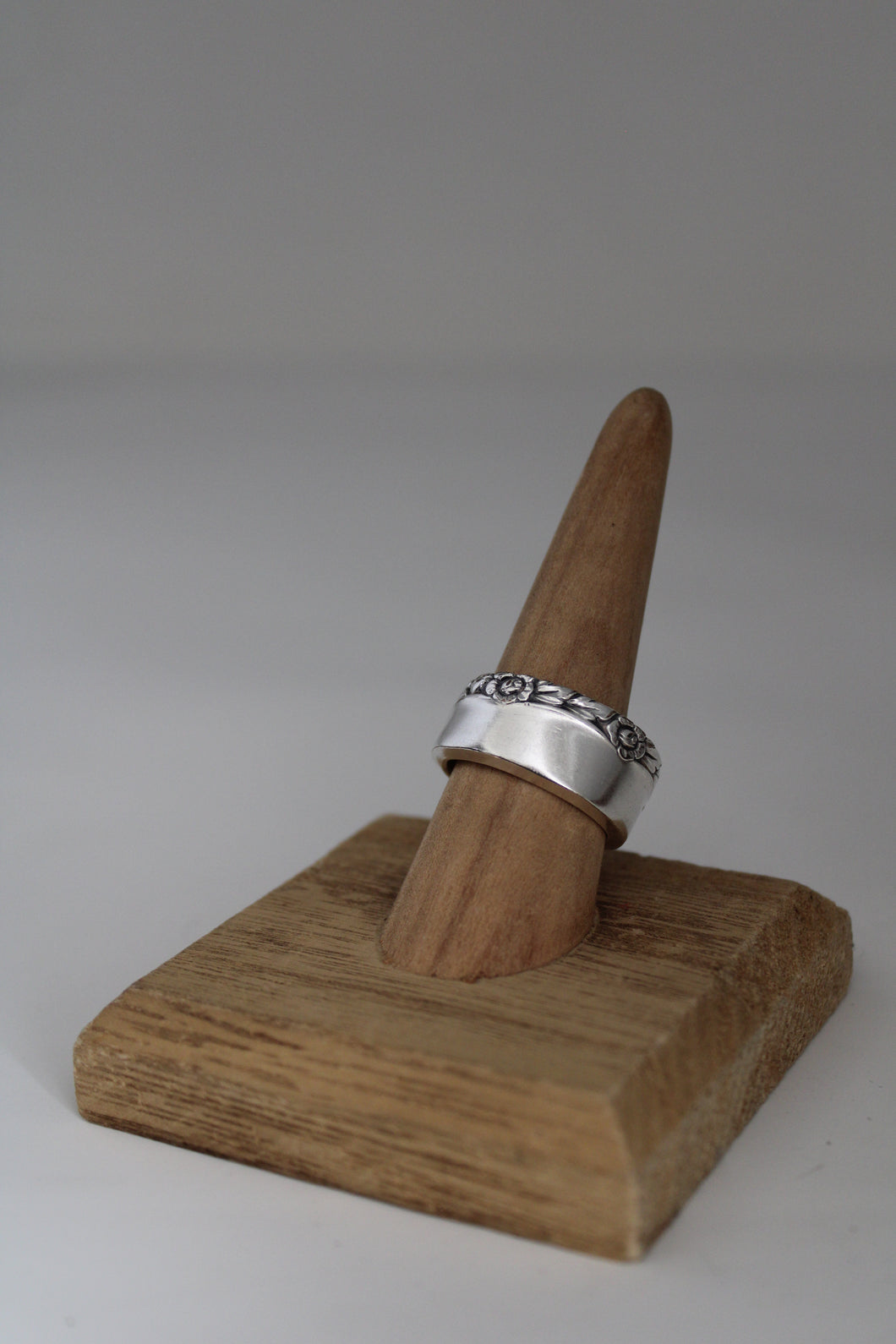 Size 8.5/9 Spoon Ring