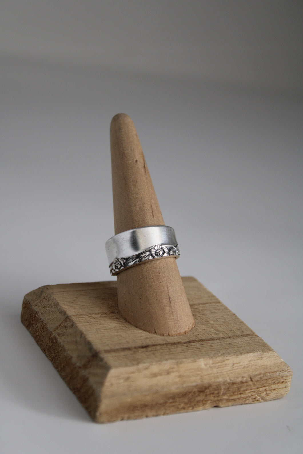 Size 8.5/9 Spoon Ring