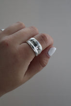 Load image into Gallery viewer, Size 9 Spoon Ring
