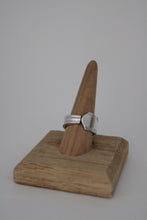 Load image into Gallery viewer, Size 10 Spoon Ring

