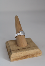Load image into Gallery viewer, Size 8 Spoon Ring
