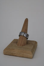 Load image into Gallery viewer, Size 9 Spoon Ring
