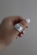 Load image into Gallery viewer, Size 10 Spoon Ring
