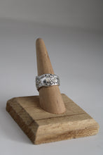 Load image into Gallery viewer, Size 7.5/8 Spoon Ring
