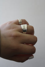 Load image into Gallery viewer, Size 7.5 Spoon Ring
