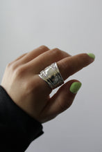 Load image into Gallery viewer, Spoon Ring | 1909 Beauty
