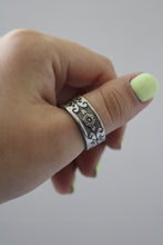 Load image into Gallery viewer, Spoon Ring | Capri | Any Size
