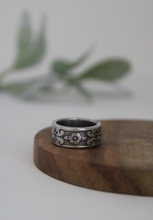 Load image into Gallery viewer, Spoon Ring | Capri | Any Size
