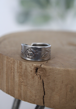 Load image into Gallery viewer, Spoon Ring | Lasting | Stainless Steel
