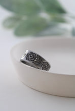 Load image into Gallery viewer, Spoon Ring | Poppy | Stainless Steel
