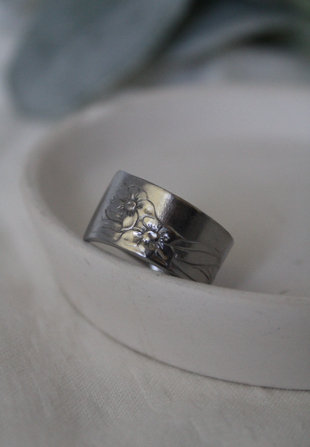 Spoon Ring | Orchid | Stainless Steel
