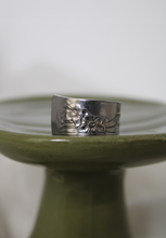 Load image into Gallery viewer, Spoon Ring | Orchid | Stainless Steel
