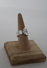 Load image into Gallery viewer, Spoon Ring | June
