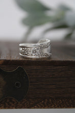 Load image into Gallery viewer, Spoon Ring | Garden | Silverplate
